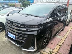 Toyota Vellfire Crown 2.5L Supreme Edition - photo 1