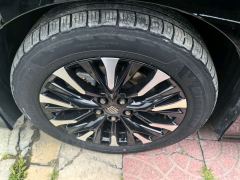 Toyota Vellfire Crown 2.5L Supreme Edition - photo 2