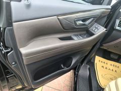 Toyota Vellfire Crown 2.5L Supreme Edition - photo 3