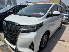 Toyota Alphard Dual-Engine 2.5L Prestige Edition - photo 1