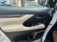 Toyota Alphard Dual-Engine 2.5L Prestige Edition - photo 4