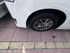 Toyota Alphard Dual-Engine 2.5L Prestige Edition - photo 10