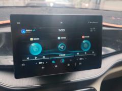 BYD Qin PLUS DM-i 55km Prestigious Edition - ფოტო 17