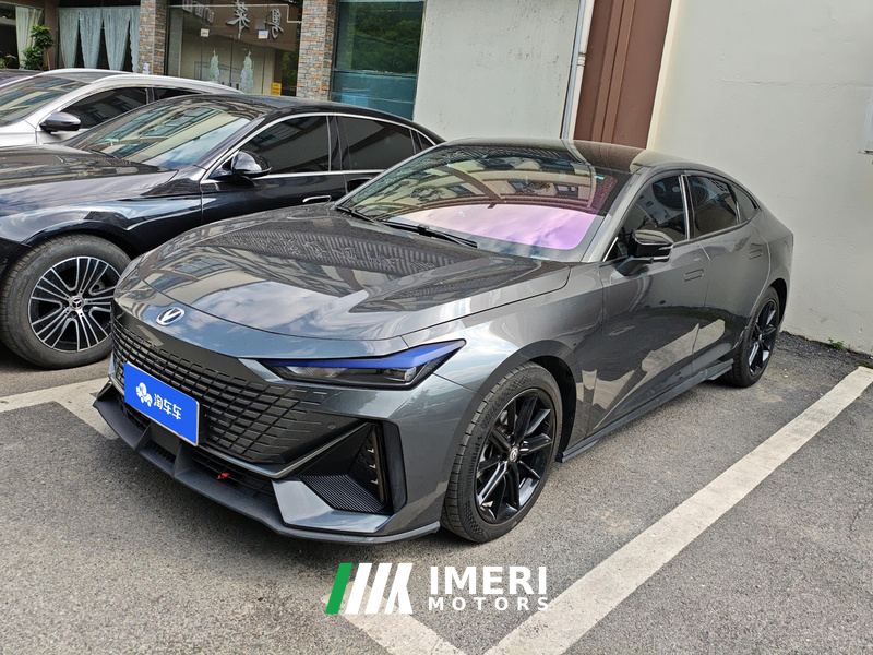 Changan UNI-V 1.5T Premium Version - car from China