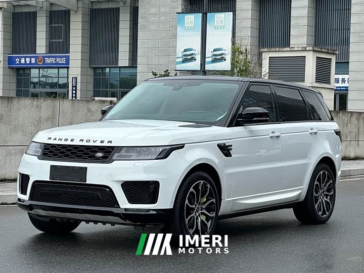 Land Rover Range Rover Sport 3.0 L6 Black Edition
