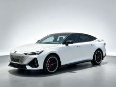 Changan UNI-V 1.5T Premium - photo 1