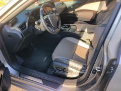 Lexus ES 200 Premium Edition - ფოტო 14