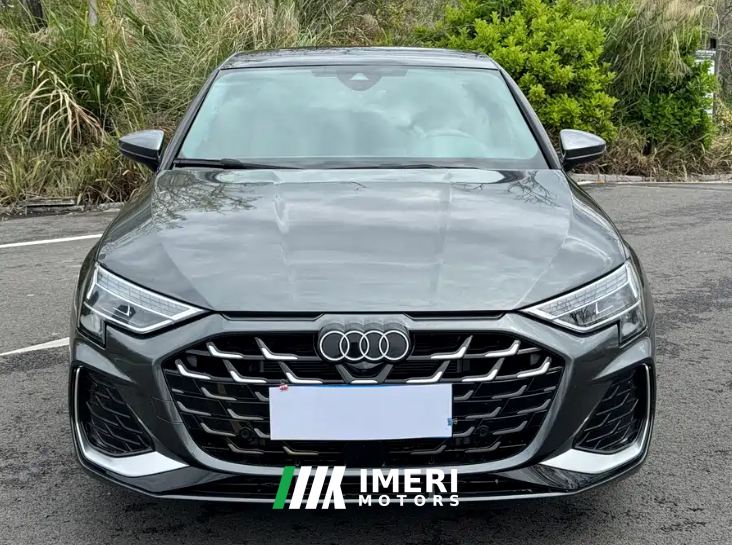 Audi A3 Sportback 35 TFSI Deluxe Version Luxury - ავტომობილი ჩინეთიდან