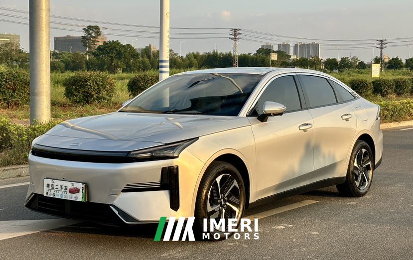 Geely Galaxy L6 EM-i 1.5L 140km Starship Edition