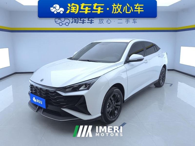 Dongfeng Yixuan 1.5L Luxury Edition