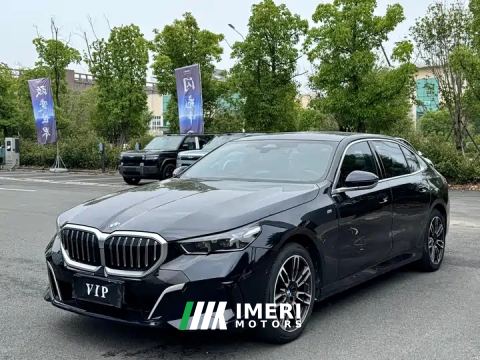 2026 BMW 5 Series 525Li M Sport Package - ავტომობილი ჩინეთიდან