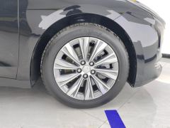 Hongqi E-QM5 500km Travel Edition - photo 6
