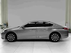Lexus ES 200 Premium Edition - ფოტო 15