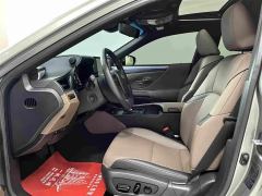 Lexus ES 200 Premium Edition - ფოტო 4