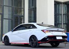 Hyundai Elantra 1.4T Double Clutch Premium Edition - фото 8