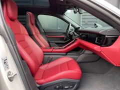 Porsche Taycan - ფოტო 13