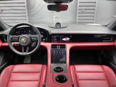 Porsche Taycan - ფოტო 9