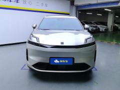 Lynk & Co 08 EM-P 1.5T 120km 2WD Long Range Pro - фото 3