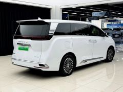 Denza D9 DM-i 1.5T 200km Exclusive Frontrunner 7-seater - ფოტო 3