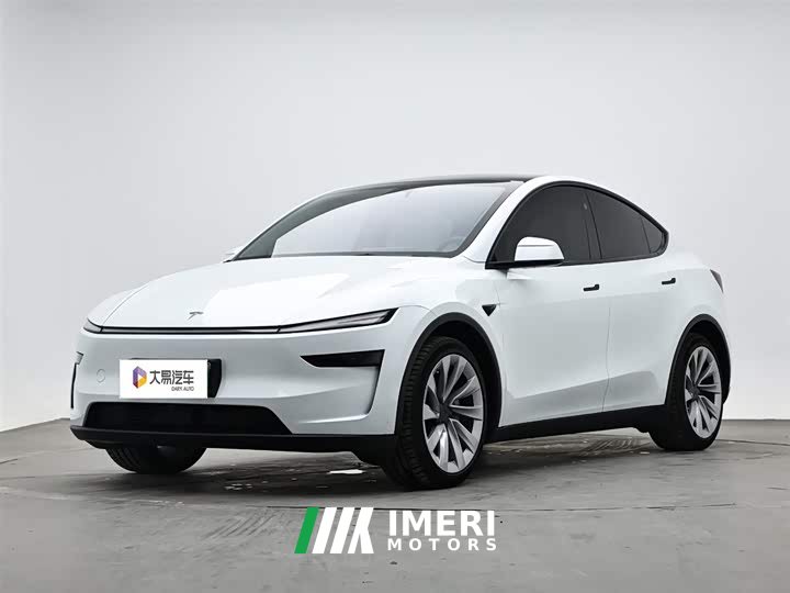 Tesla Model Y facelift long-range all-wheel drive version