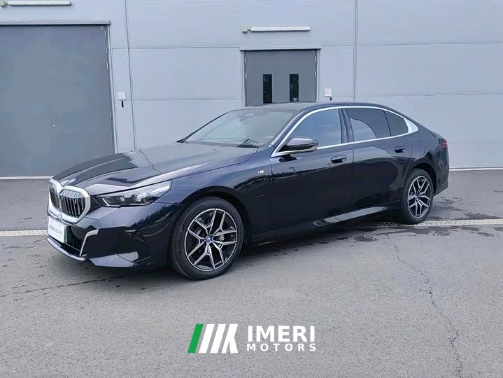 BMW i5 eDrive 35L M Sport Package