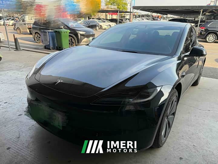 Tesla Model 3 rear-wheel drive version