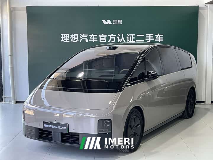 Li Auto Ideal MEGA Home Family Special Edition