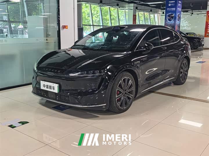 Luxeed Zhijie R7 extended range 331km Ultra