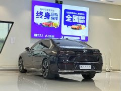 BMW 7 Series 2023 735Li Luxury Line - ფოტო 14