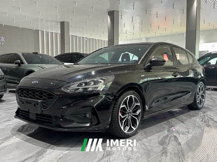 Lynk & Co Focus Hatchback EcoBoost 180 Automatic ST Line