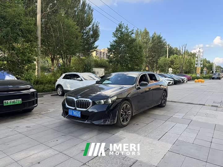 BMW 5 Series 530Li xDrive M Sports Package