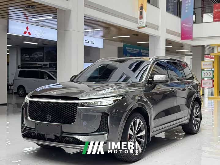 Li Auto Ideal ONE 2020 extended range 6-seater version