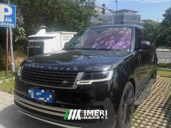 Land Rover Range Rover 2025 3.0 L6 400PS Extended Edition