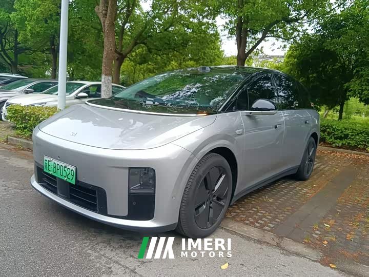 Li Auto Ideal i8 Standard Edition