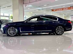 BMW 7 Series 2019 facelift 740Li leading M sports package - ფოტო 3