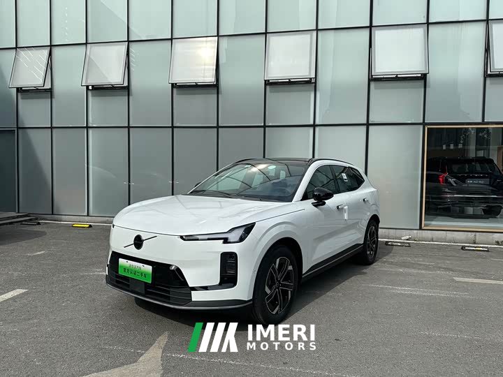 Volvo XC70 plug-in hybrid 2WD long range Core
