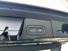 Volvo XC60 plug-in hybrid 2022 T8 plug-in hybrid long-range four-wheel drive Zhiyuan luxury version - ფოტო 18