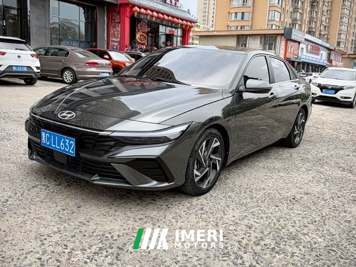Hyundai Elantra 1.5L CVT Luxury