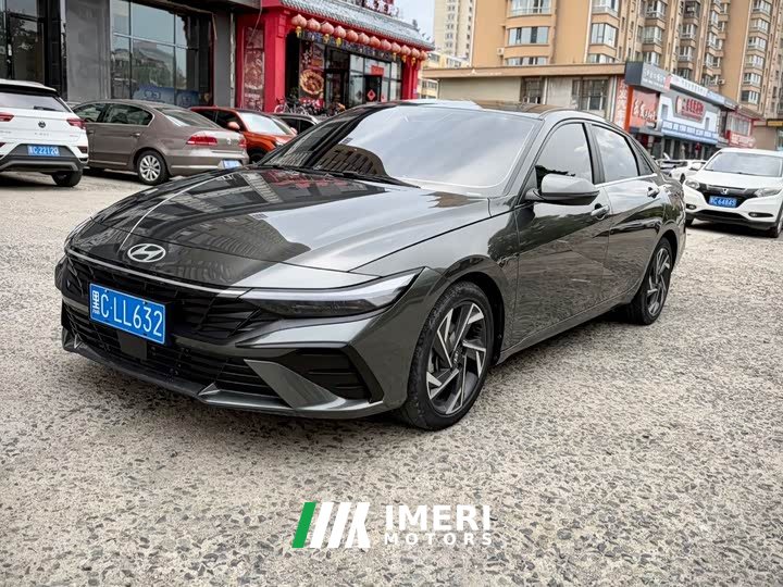 Hyundai Elantra 1.5L CVT Luxury