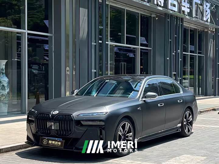 BMW 7 Series 2023 740Li M Sport Package