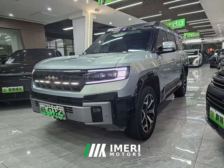Fangchengbao Leopard 8 2025 Zhiyong flagship version 7 seats