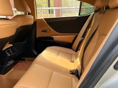 Lexus ES 2022 200 Deluxe Edition - ფოტო 10