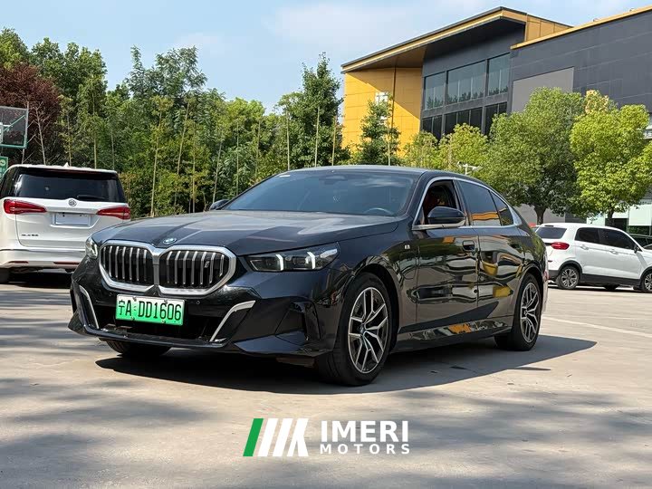 BMW i5 eDrive 35L M Sport Package