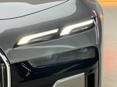 BMW 7 Series 2023 735Li M Sports Package - ფოტო 16