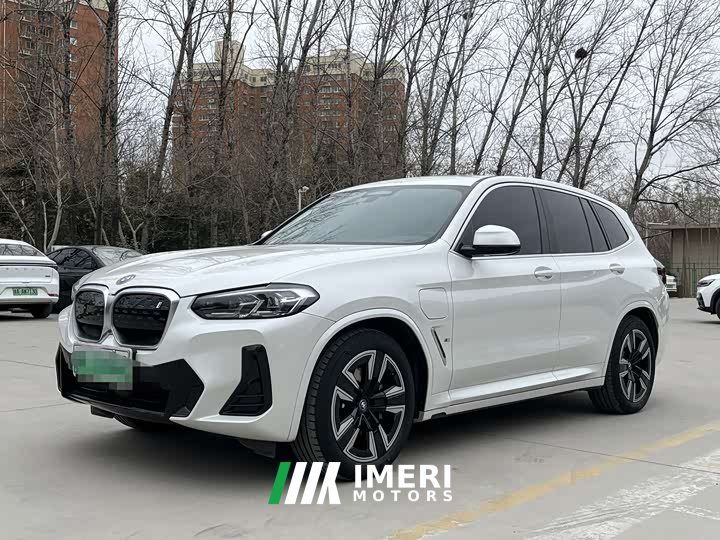 BMW iX3 2022 leading