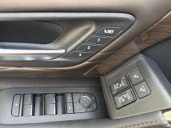 Toyota Alphard Hybrid 2.5L Premium Gold Edition - фото 19