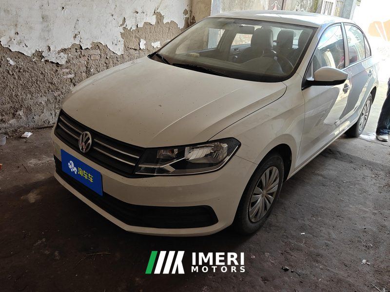 Volkswagen Santana 1.5L Manual Stylish Edition