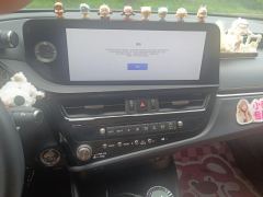 Lexus ES 300h Excellence Edition - ფოტო 17