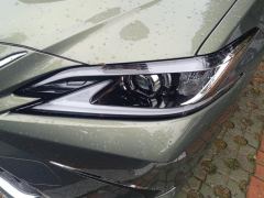 Lexus ES 300h Excellence Edition - ფოტო 4