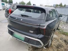 FAW Red Flag HS3 PHEV 117km Dynamic Edition - ფოტო 6